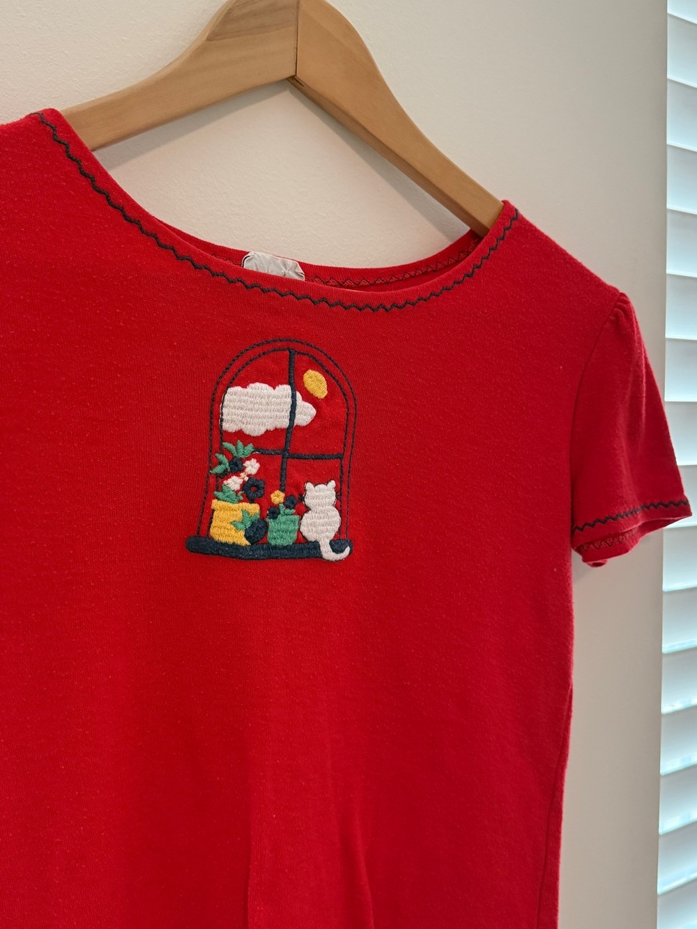Aileen Girls’ Red Cat Embroidered Tee